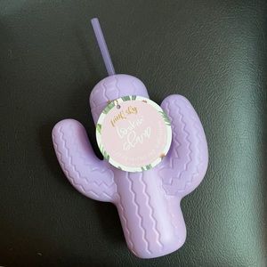 NWT Pink Sky cactus water bottle with straw